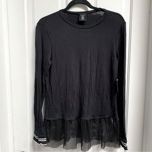 HIPPIE CHIC USA NEW WITH TAGS BLACK LONG SLEEVE SPORTY KNIT TOP WITH MESH SIZE L